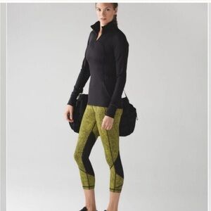 Rare Lululemon pace rival crop 19”